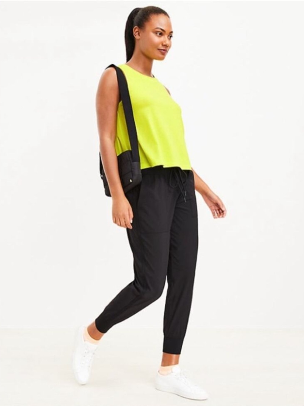 NWT Lou & Grey Wanderweave Joggers in Black Pull On Drawstring Pockets Size M